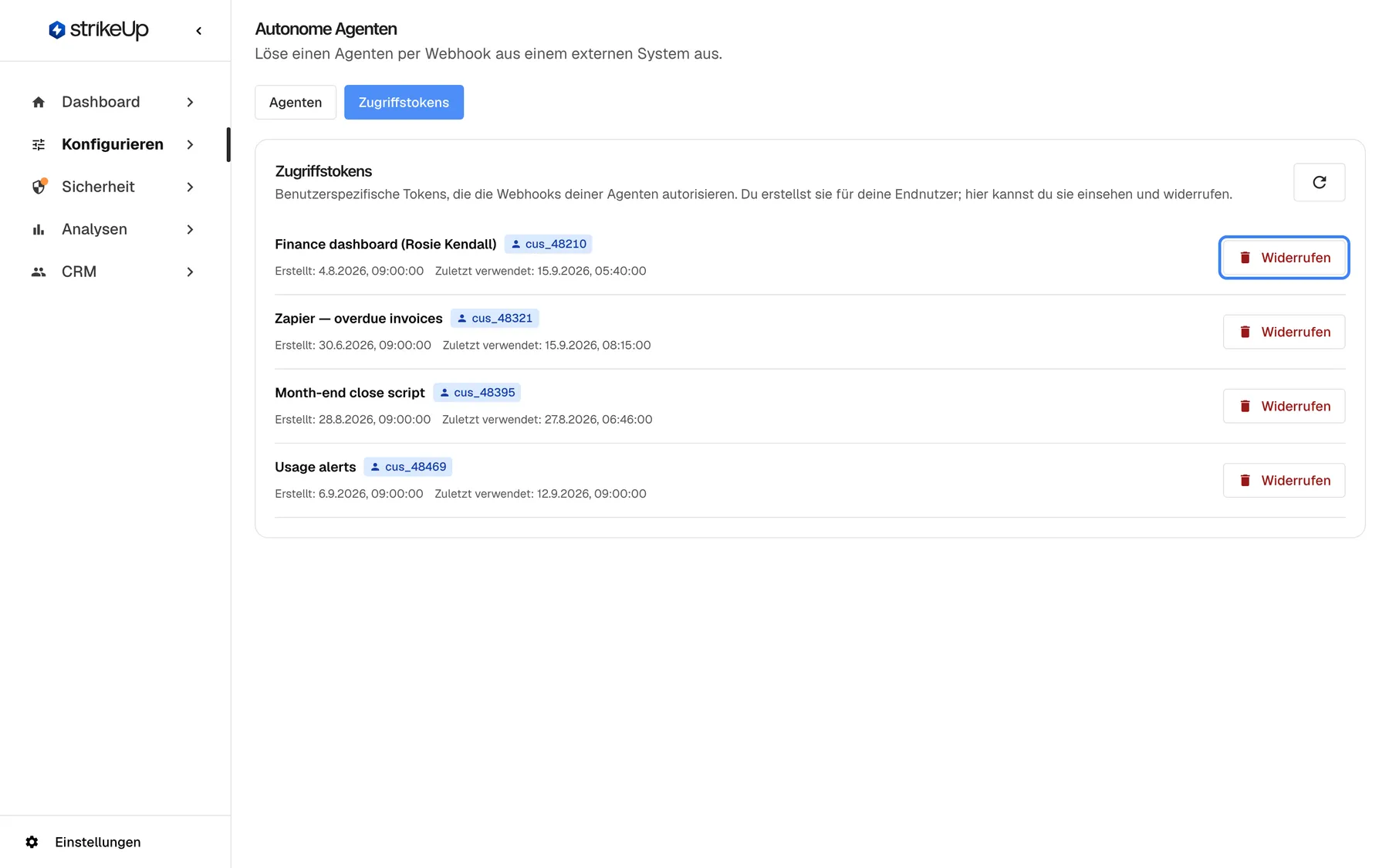 Die Seite Autonome Agenten mit ausgewähltem Tab „Zugriffstokens“: „Benutzerspezifische Tokens, die die Webhooks deiner Agenten autorisieren …“. Vier Tokens sind aufgeführt, jeweils mit der Kunden-ID des Endnutzers: „Finance dashboard (Rosie Kendall)“ (cus_48210, zuletzt verwendet 15.9.2026, 05:40), „Zapier — overdue invoices“ (cus_48321, zuletzt verwendet 15.9.2026, 08:15), „Month-end close script“ (cus_48395, zuletzt verwendet 27.8.2026, 06:46) und „Usage alerts“ (cus_48469, zuletzt verwendet 12.9.2026, 09:00). Die Schaltfläche „Widerrufen“ des ersten Tokens ist hervorgehoben. Eine Schaltfläche zum Erstellen eines Tokens gibt es hier nicht.