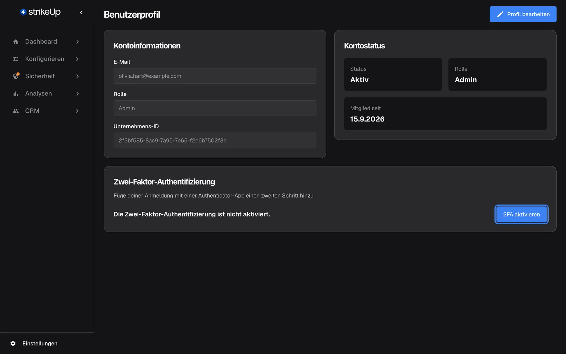 Die Seite „Benutzerprofil“ von Olivia Hart (olivia.hart@example.com, Rolle Admin). Unter den Karten Kontoinformationen und Kontostatus zeigt die Karte „Zwei-Faktor-Authentifizierung“ den Text „Füge deiner Anmeldung mit einer Authenticator-App einen zweiten Schritt hinzu.“ und den Status „Die Zwei-Faktor-Authentifizierung ist nicht aktiviert.“. Rechts in der Karte ist die blaue Schaltfläche „2FA aktivieren“ hervorgehoben; sie öffnet den Einrichtungsdialog mit einem QR-Code für Ihre Authenticator-App. Das Unternehmen schreibt in diesem Beispiel keine Zwei-Faktor-Authentifizierung vor.