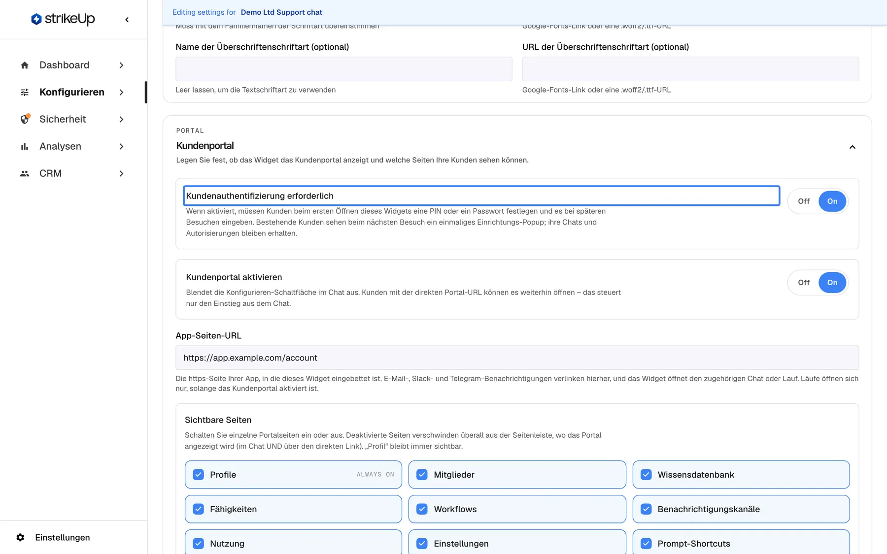 Der Abschnitt Kundenportal der Seite User Interface für das Widget "Demo Ltd Support chat". Oben ist die hervorgehobene Einstellung "Kundenauthentifizierung erforderlich" auf On; der Hilfetext lautet "Wenn aktiviert, müssen Kunden beim ersten Öffnen dieses Widgets eine PIN oder ein Passwort festlegen und es bei späteren Besuchen eingeben. Bestehende Kunden sehen beim nächsten Besuch ein einmaliges Einrichtungs-Popup; ihre Chats und Autorisierungen bleiben erhalten." Darunter folgen "Kundenportal aktivieren" (On) und die Kontrollkästchen der sichtbaren Seiten. Wirksam wird die Änderung mit "Save User Interface Settings".