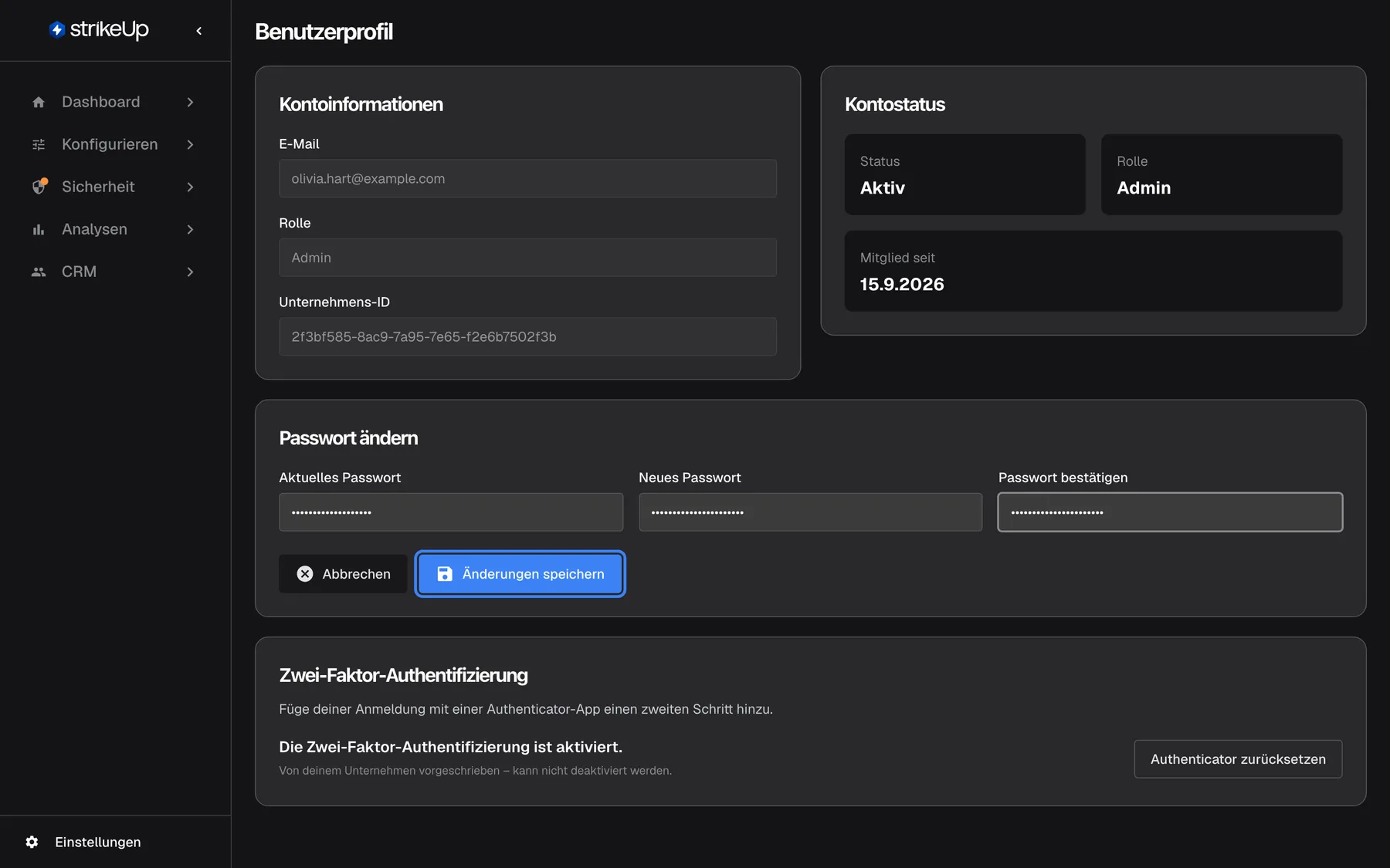 Die Seite „Benutzerprofil“ nach „Profil bearbeiten“. Die Karte „Passwort ändern“ zeigt Aktuelles Passwort, Neues Passwort und Passwort bestätigen, jeweils ausgefüllt und maskiert. Darunter stehen „Abbrechen“ und die hervorgehobene Schaltfläche „Änderungen speichern“. Das neue Passwort braucht mindestens 8 Zeichen, und beide neuen Felder müssen übereinstimmen. Nach dem Speichern erscheint oben „Profil erfolgreich aktualisiert“.