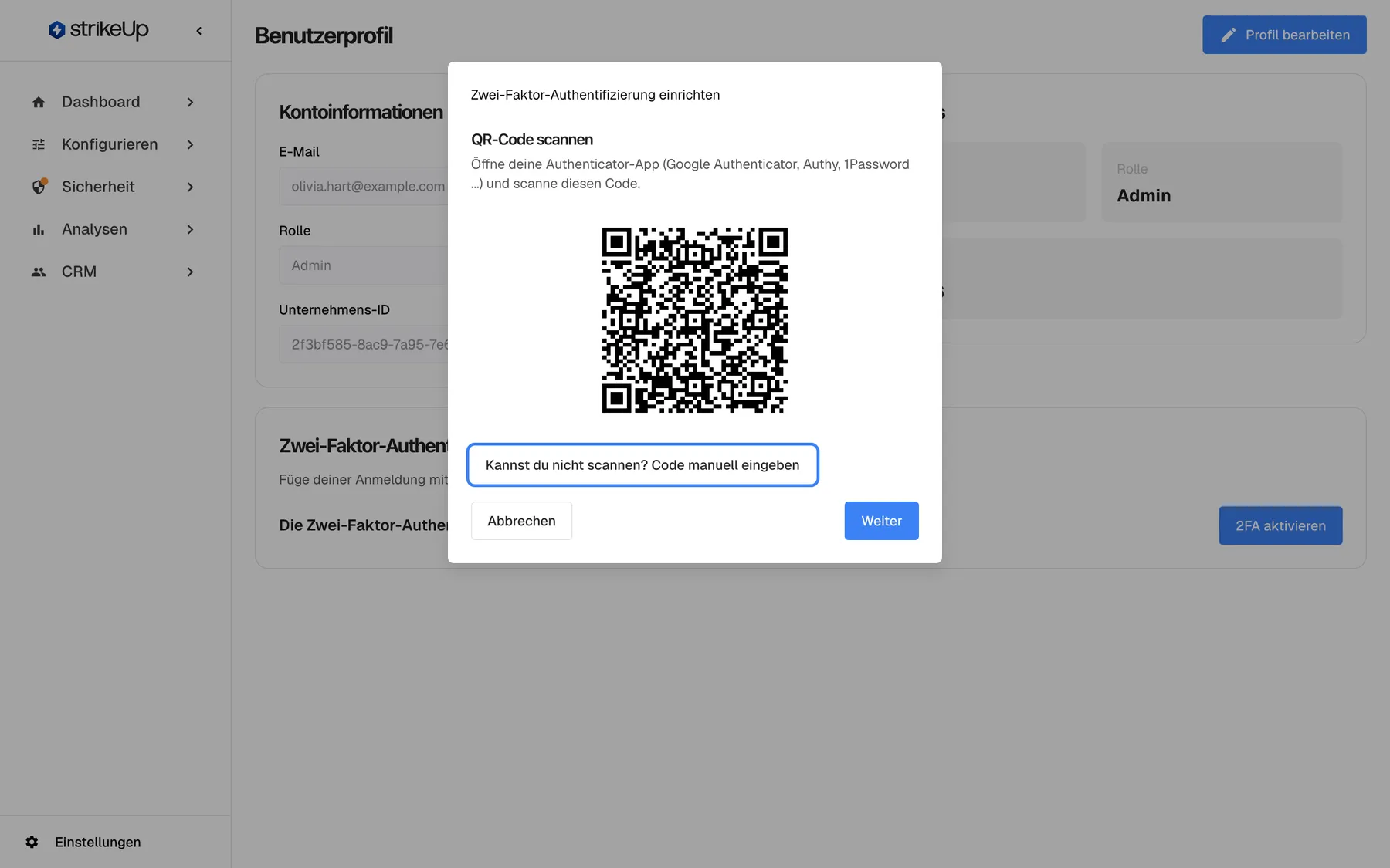 Der Dialog „Zwei-Faktor-Authentifizierung einrichten“ über der abgedunkelten Profilseite. Der erste Schritt, „QR-Code scannen“, zeigt den Hinweis „Öffne deine Authenticator-App (Google Authenticator, Authy, 1Password ...) und scanne diesen Code.“ über einem QR-Code. Darunter ist der Schalter „Kannst du nicht scannen? Code manuell eingeben“ hervorgehoben; er blendet den Einrichtungsschlüssel ein, den Sie statt des Scans in die App eintippen. Unten stehen links „Abbrechen“ und rechts die blaue Schaltfläche „Weiter“.