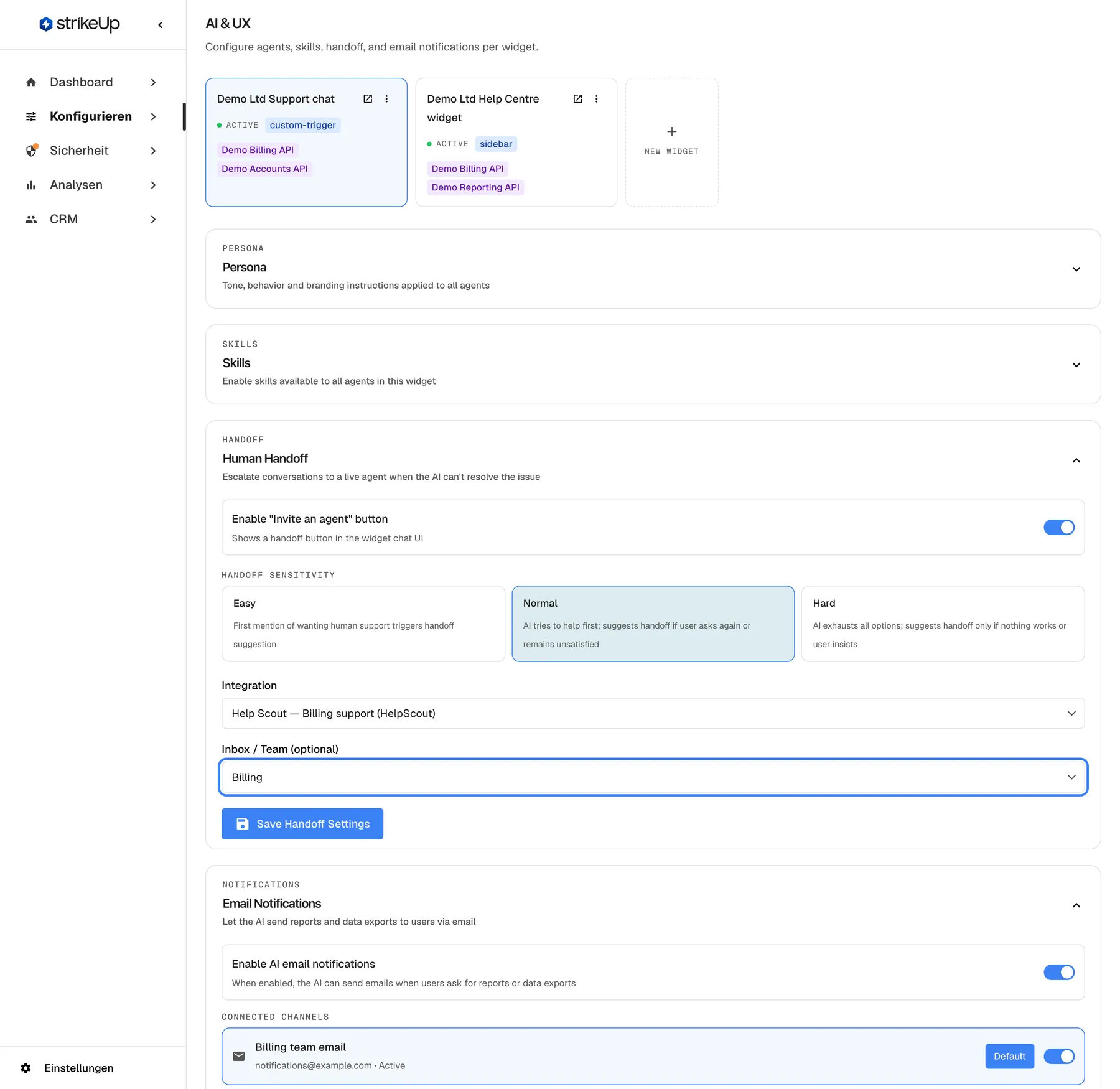 Der Abschnitt „Human Handoff“ auf der Seite KI & UX (auf Englisch) mit der hervorgehobenen Auswahl „Inbox / Team (optional)“, die unter der Integration „Help Scout — Billing support (HelpScout)“ auf „Billing“ steht. Sie listet die Help-Scout-Postfächer oder Intercom-Teams der gewählten Helpdesk-Anwendung sowie „— None (default / unassigned) —“. Wählen Sie bei Help Scout ein Postfach: Neue Übergabe-Gespräche werden darin angelegt.