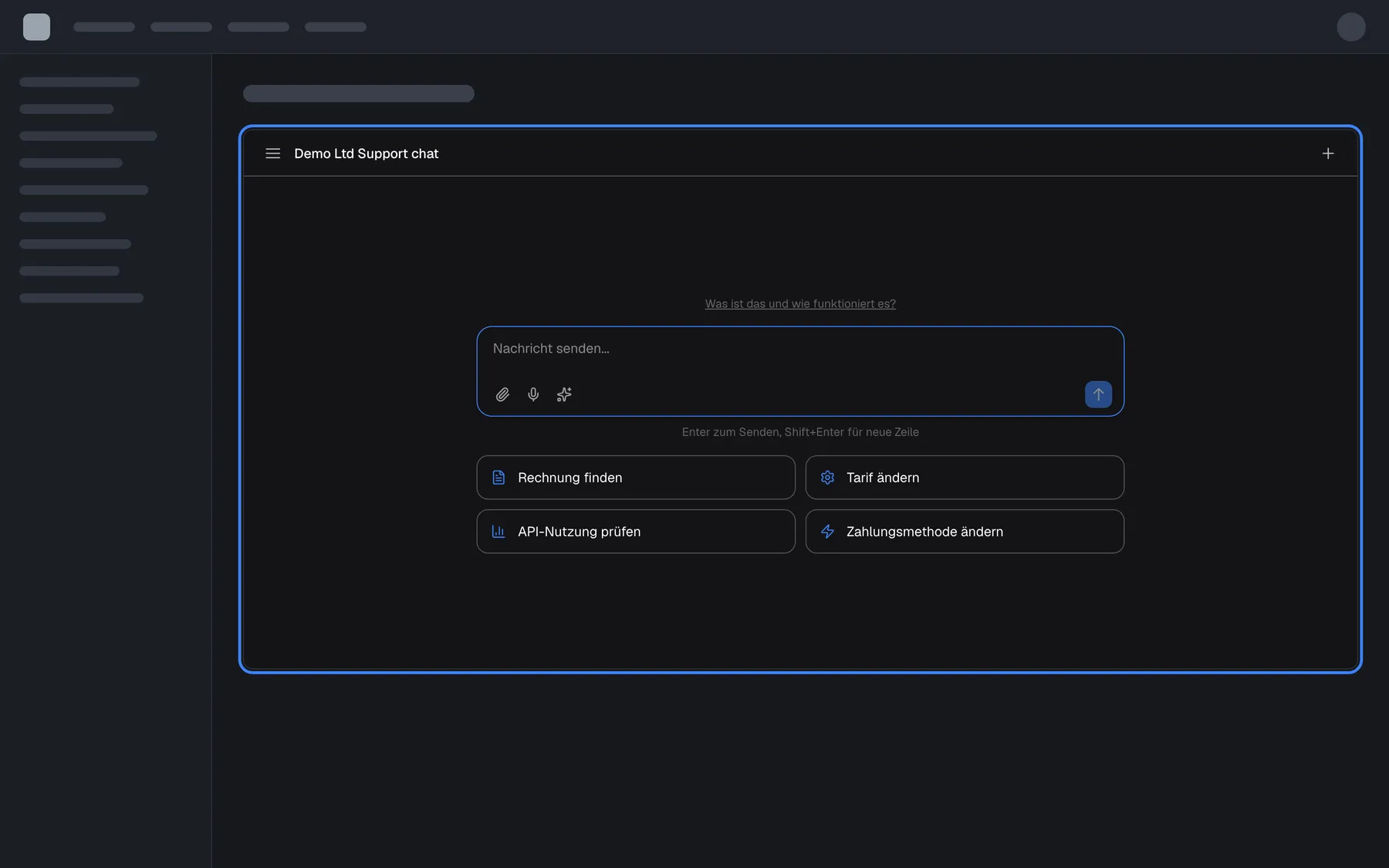 Der Anzeigetyp Inline auf einer neutralen Beispiel-Web-App: Das Widget füllt den hervorgehobenen Container, den die Seite in ihrem Hauptbereich reserviert hat, 560 Pixel hoch, im normalen Seitenfluss, ohne Startschaltfläche und ohne Schatten. Darin liegen die Titelleiste "Demo Ltd Support chat" mit Menü und Neuer Chat, der Link "Was ist das und wie funktioniert es?", das Eingabefeld und die Schnellstart-Karten "Rechnung finden", "Tarif ändern", "API-Nutzung prüfen" und "Zahlungsmethode ändern" nebeneinander.